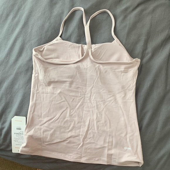 Women’s workout top - Picture 2 of 2